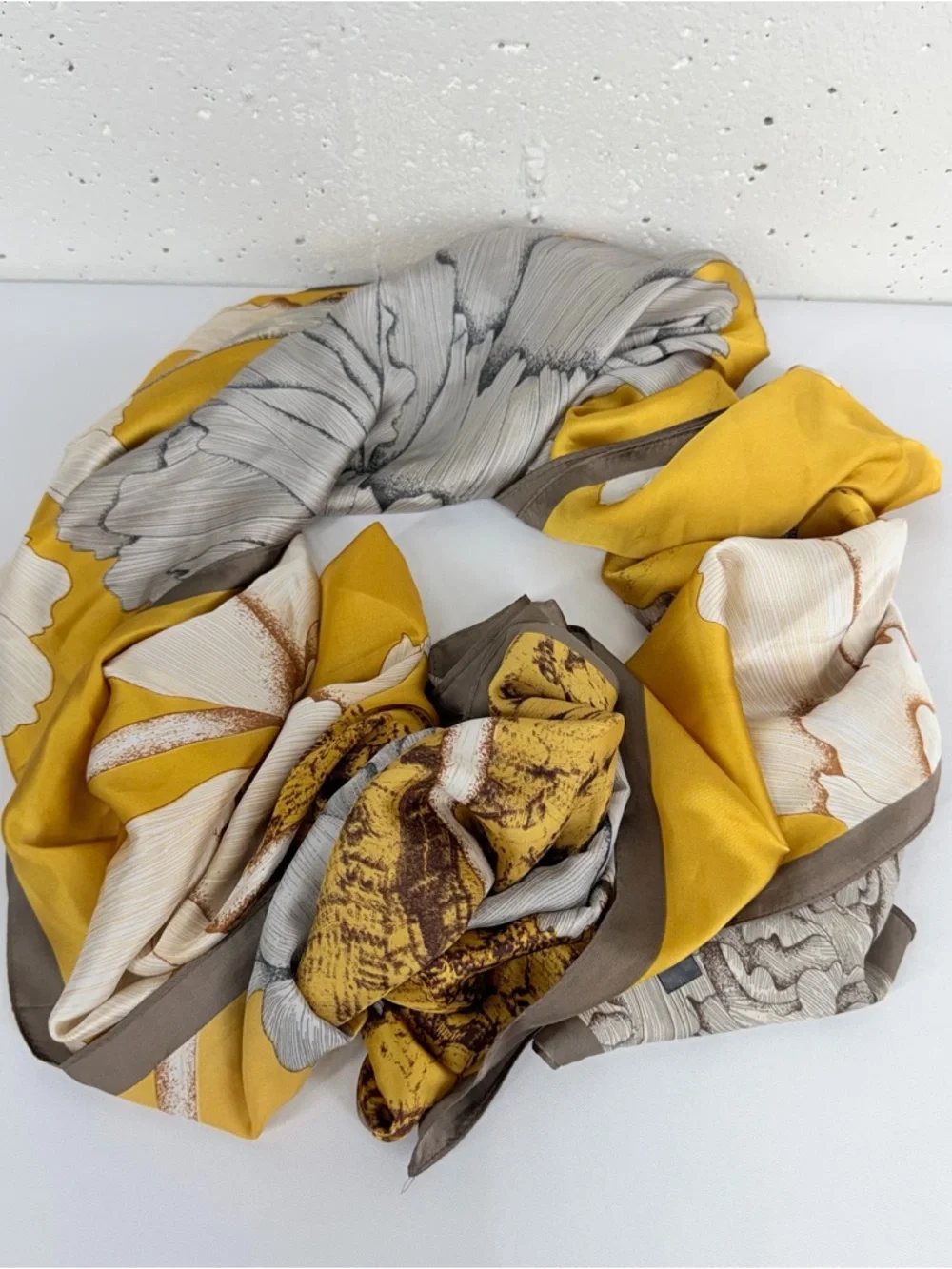Lot of 2 Unbranded Large Yellow and Beige and Silk Yellow Red Green Silk